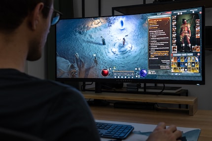 Dans la chambre tamisée, les QD OLED représentent le nec plus ultra pour jouer.