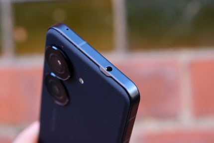 No longer a given for top smartphones: a 3.5 mm jack.