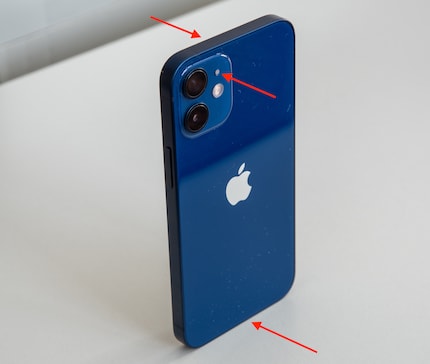 Les microphones de l'iPhone se trouvent à ces endroits.