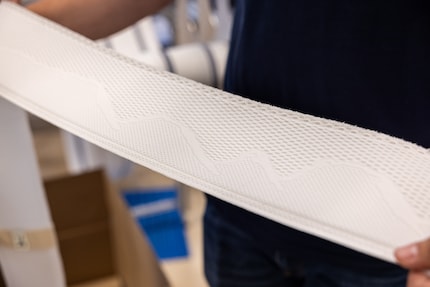 La suissitude dans les moindres détails : le panorama des Churfirsten est cousu sur la housse du matelas.