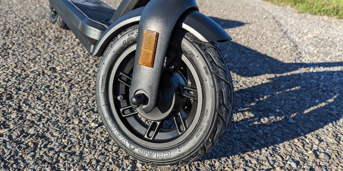 Scooter électrique : pneu plein, tubeless ou pneu avec chambre à air ? -  Galaxus